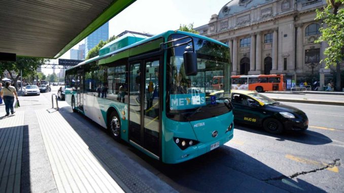 100 ônibus elétricos da BYD