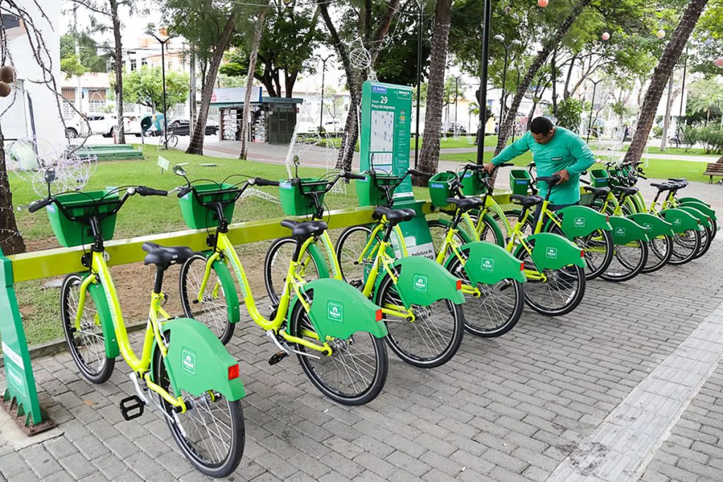 bicicletas são alternativas viáveis e relativamente baratas na implantação de um sistema integrado de micromobilidade com o transporte público