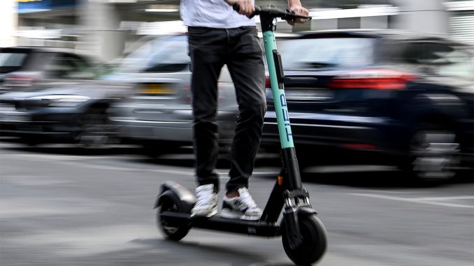 e-scooters em Paris estão proibidas