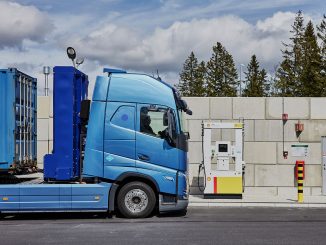 Volvo começa a testar caminhão com células de combustível a hidrogênio